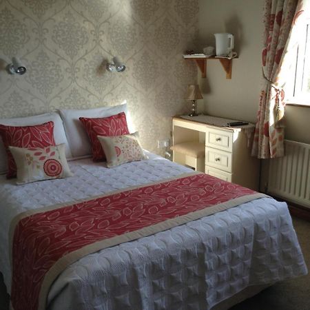 Riverwalk House B&B Oughterard Extérieur photo