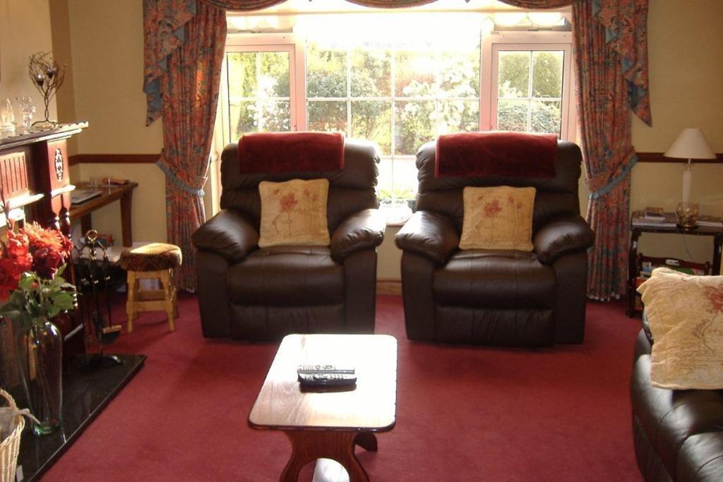 Riverwalk House B&B Oughterard Extérieur photo
