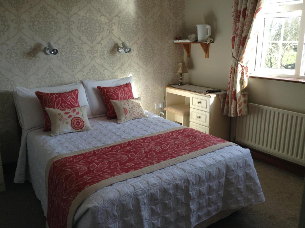 Riverwalk House B&B Oughterard Extérieur photo